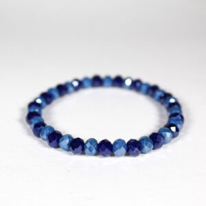 Bracelet perles en verre à facettes.